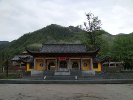 Yangshan Qiyin Chan Temple in Yichun, pictured in a 2013 temple profile.