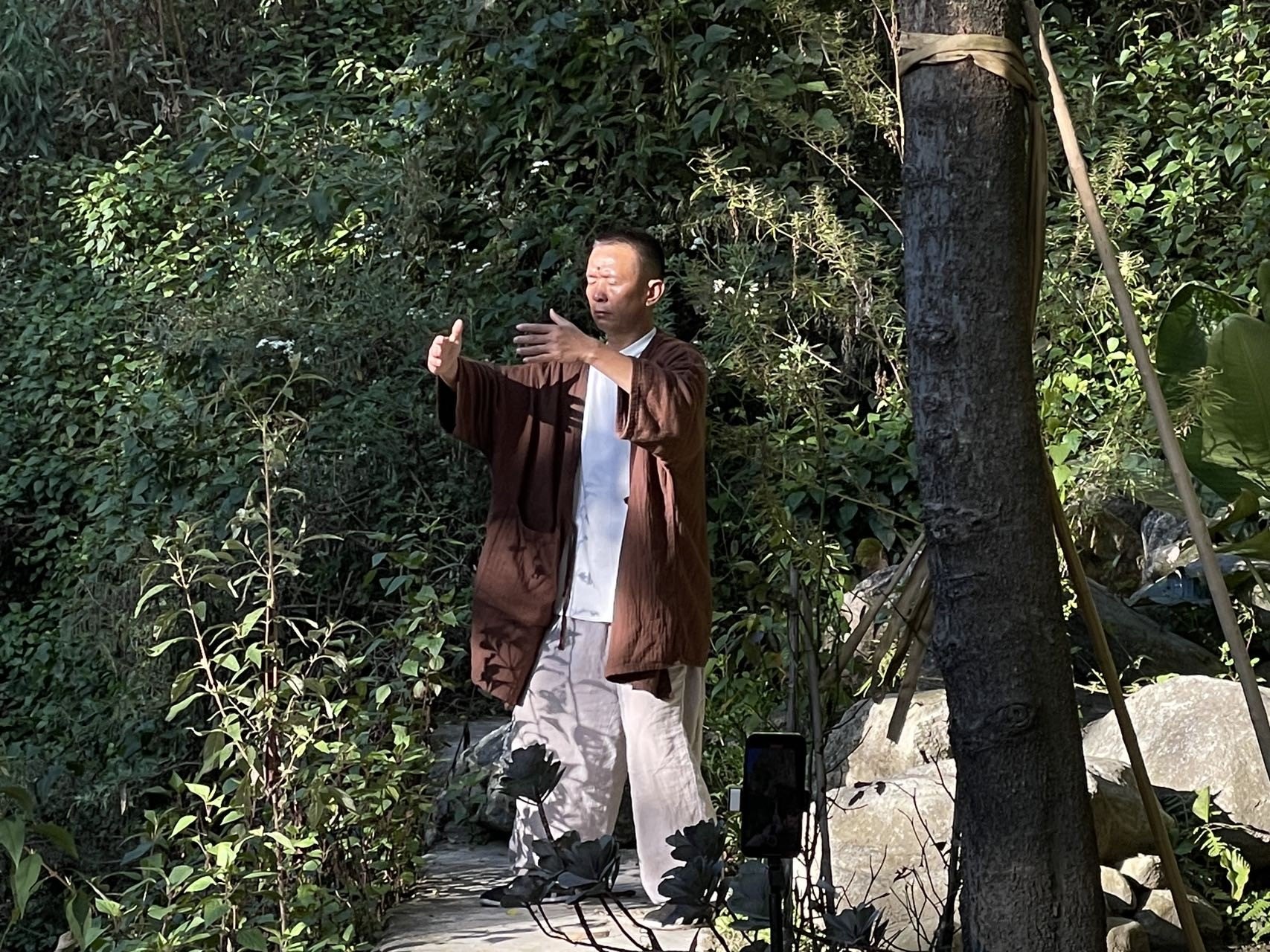 Huang Shan practica taichí, del archivo de enseñanza de Taiji Zhe en Dali.